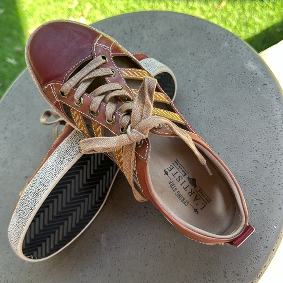 L’Artiste by Spring Step Sneakers - Picture 11 of 15